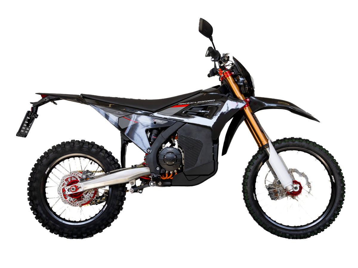 Arctic Leopard EXE 880 L3e homologierte, schwarz