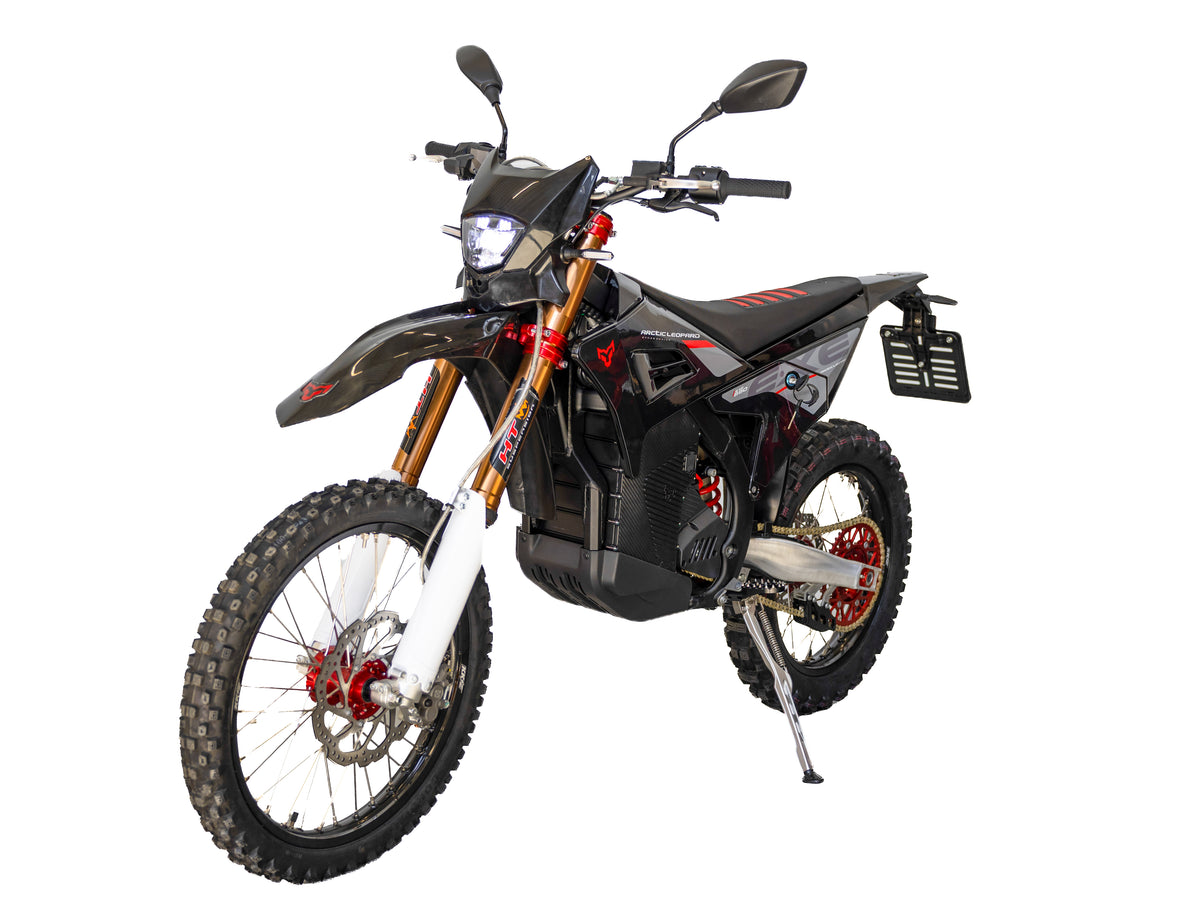Arctic Leopard EXE 880 L3e homologierte, schwarz