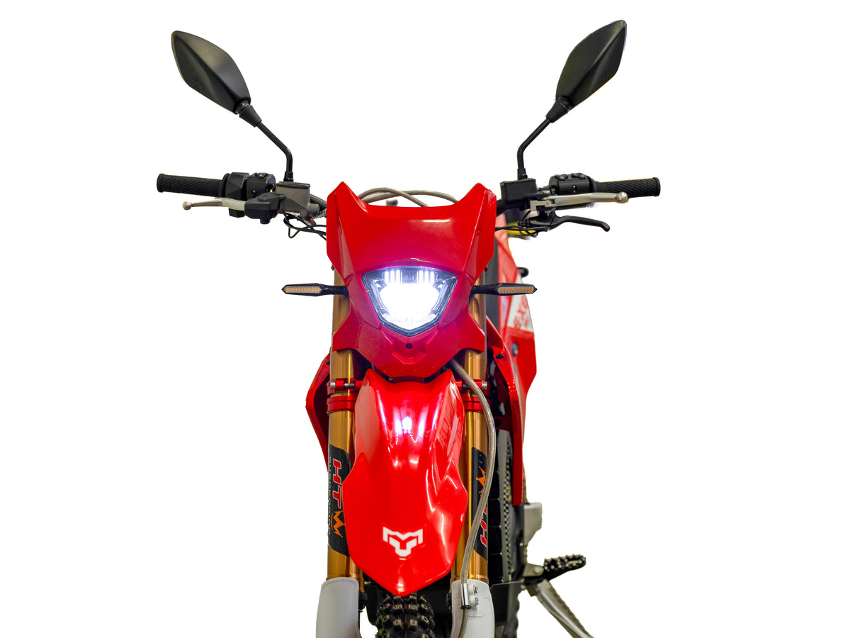 Arctic Leopard E-XE 880, version homologuée, rouge